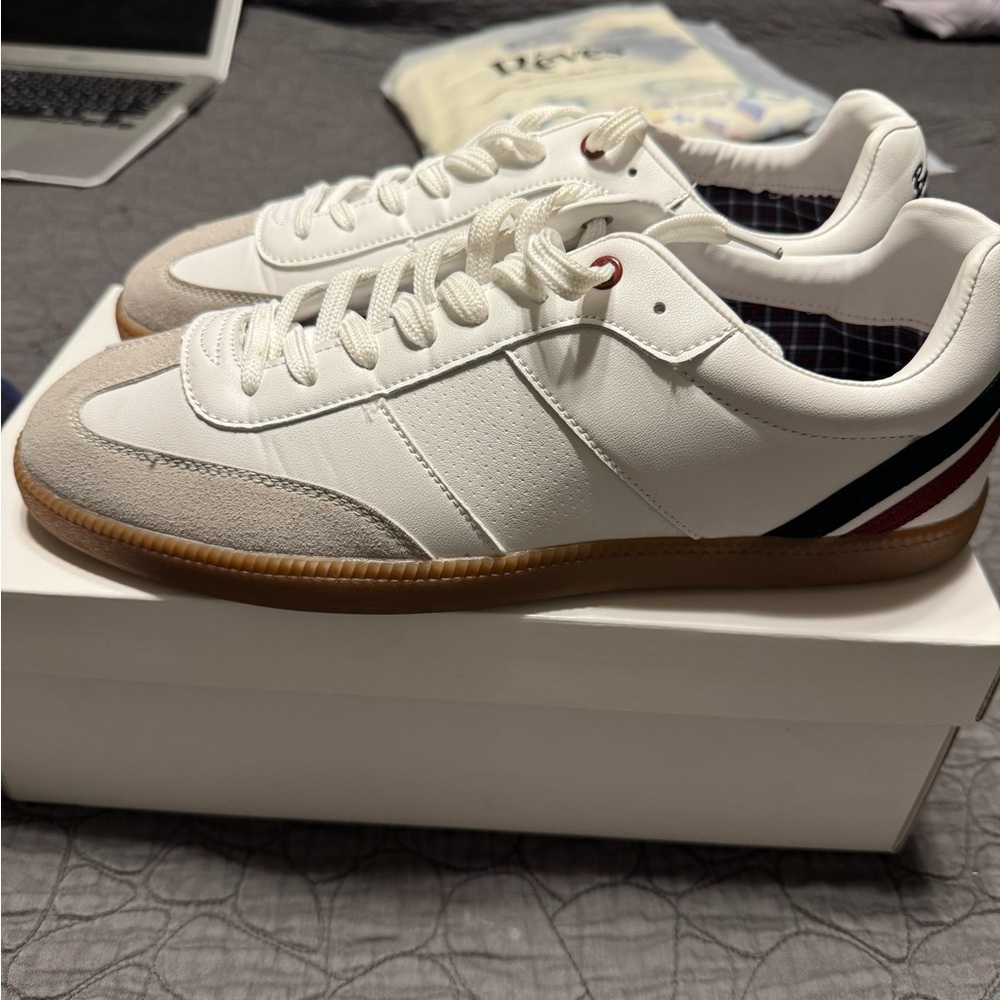 Ben Sherman White and Tan Sneakers with Navy Accents